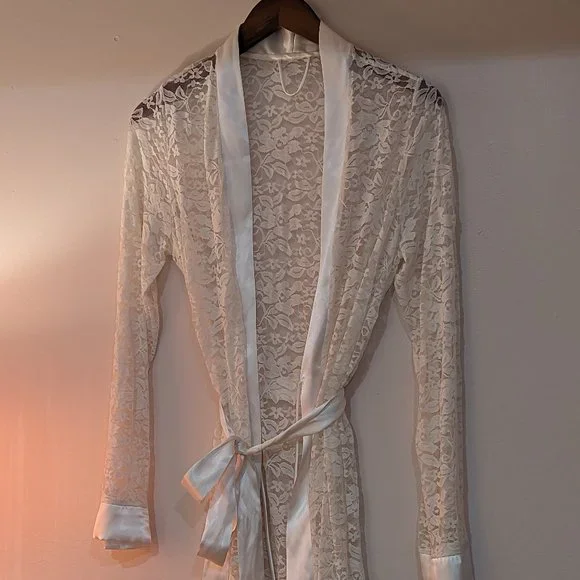 Delicate Lace & Satin Smooth Trimmed, Intimates Robe - est. size S - Picture 1 of 6